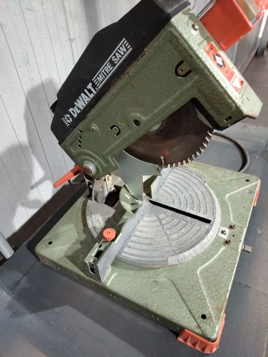 Circular DeWalt in stare perfecta