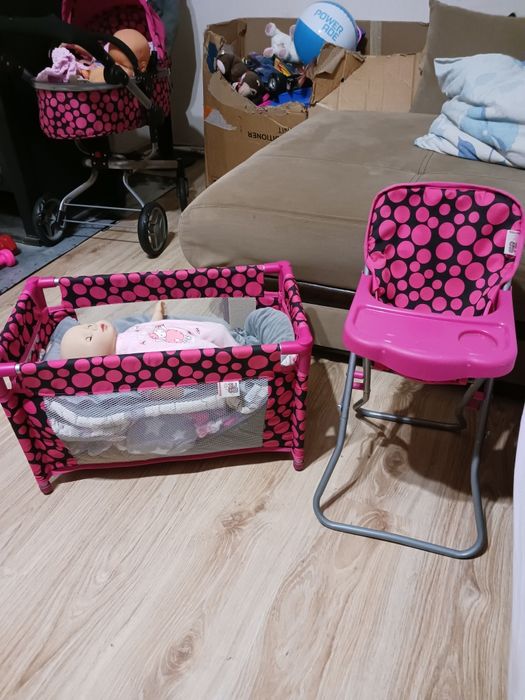 Столче за хранене на кукла