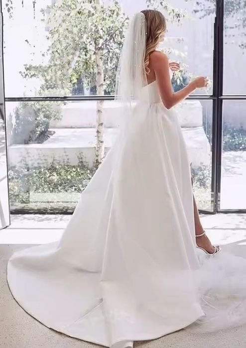 Rochie de mireasa ,satin ivoire,nouă