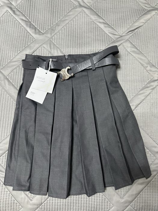 Продам юбку для школы новая!