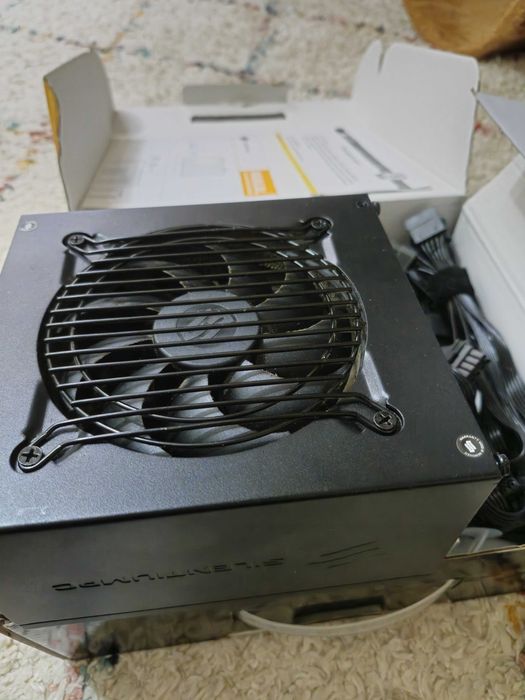 Sursa Pc Silentium pc 650w 80+Gold Full Modulara !!