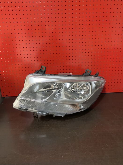 Far stanga Mercedes Benz Sprinter W907 W910