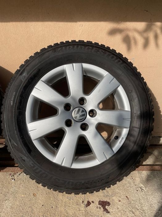 Jante cu anvelope Volkswagen 215 60 R16