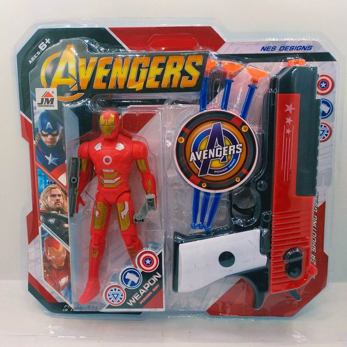 Комплект Avengers голяма фигурка Капитан Америка/Железния Човек с пист