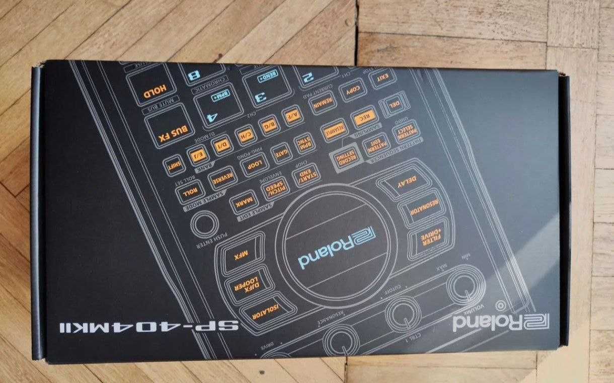 Roland SP 404 mk2 с допами