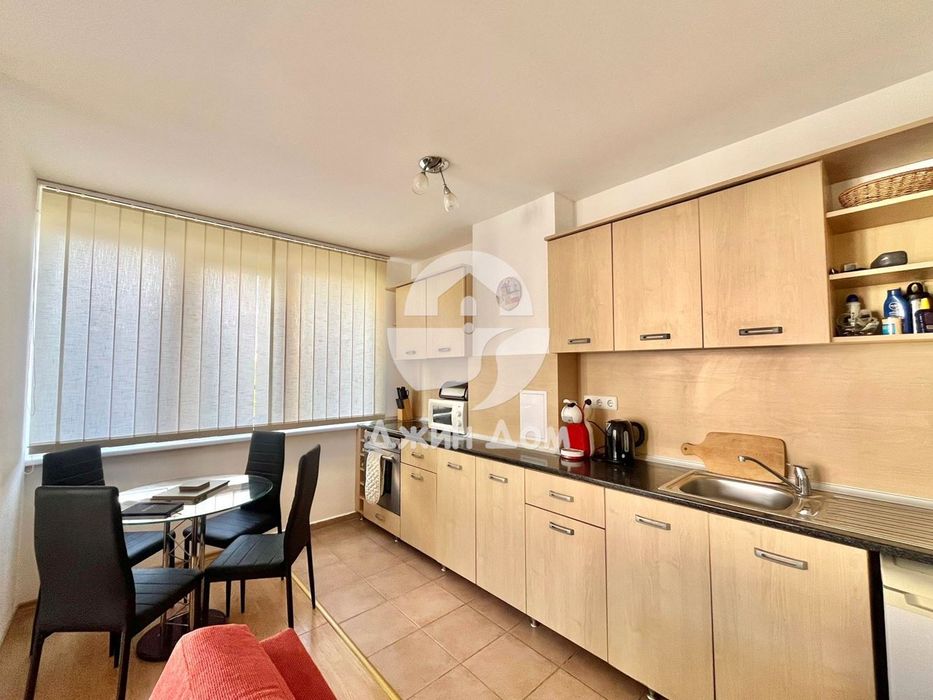 Двустаен апартамент с ГЛЕДКА МОРЕ в к-с „Ривиера Форт Бийч”, с. Равда