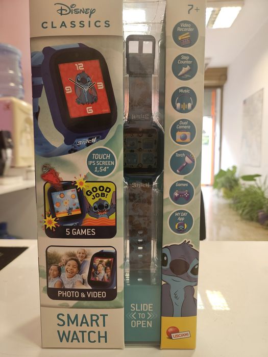 Смарт часовник Stitch