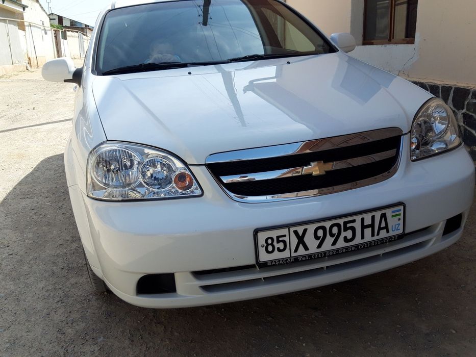 1.8 lacetti sotiladi