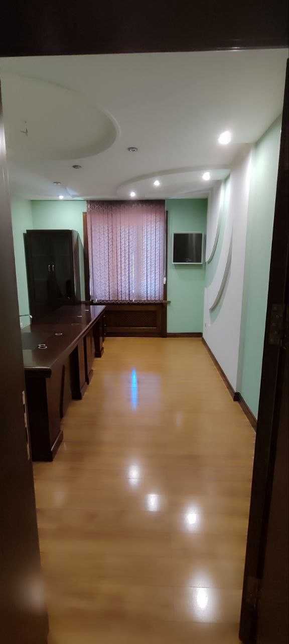 Аренда под Офис Ориентир Ц7 Цум 80м2 1300$