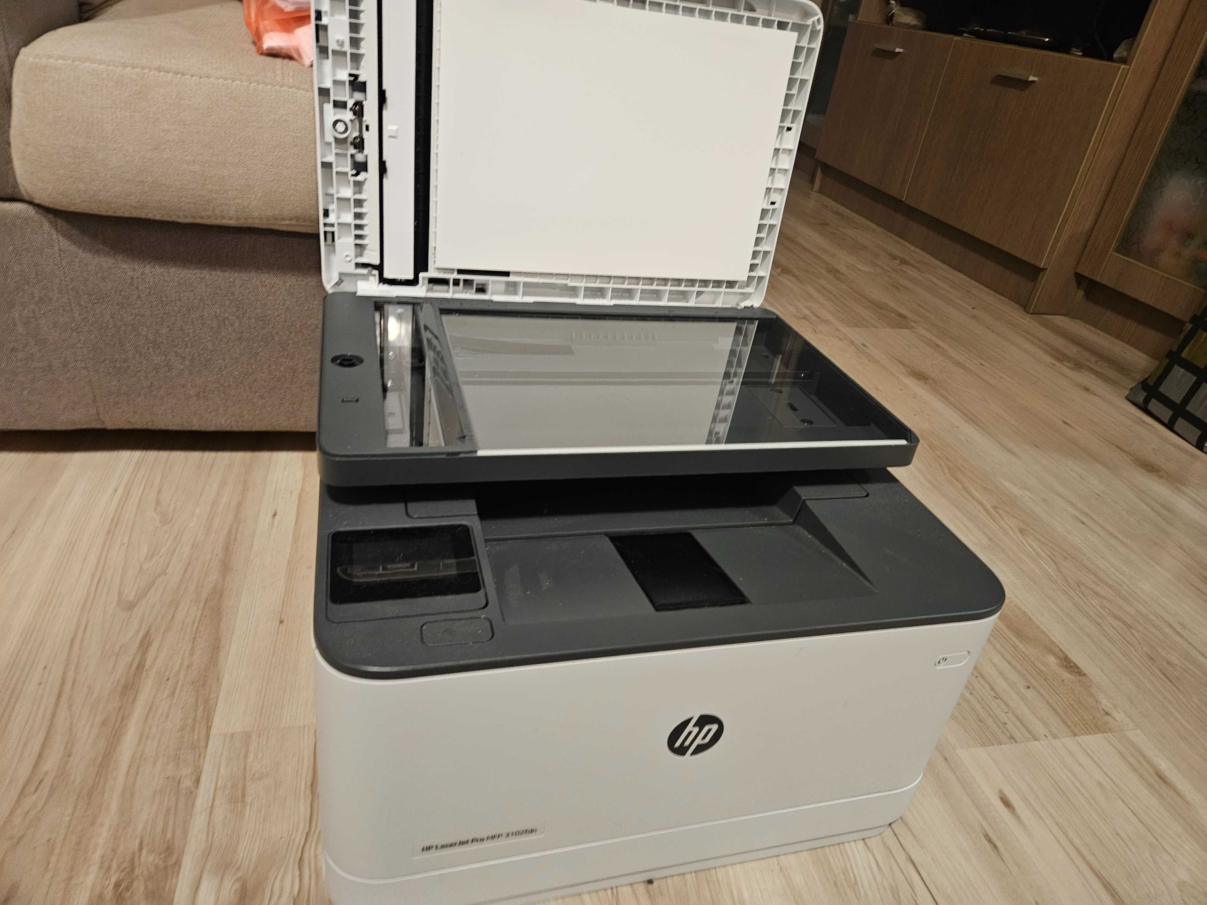 3 в 1 - HP LaserJet Pro MFP 3102fdn Printer