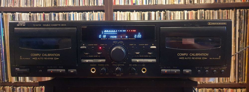 Dublu deck JVC TD-W718 autoreverse cu dublă înregistrare
