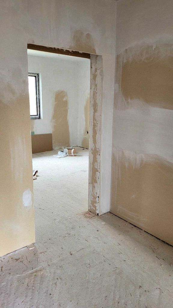 Продава се Къща в Асеновград - 1000 кв.м за 90 €/кв.м - Снимка #11