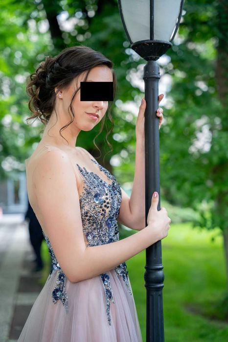 Изискана абитуриентска рокля