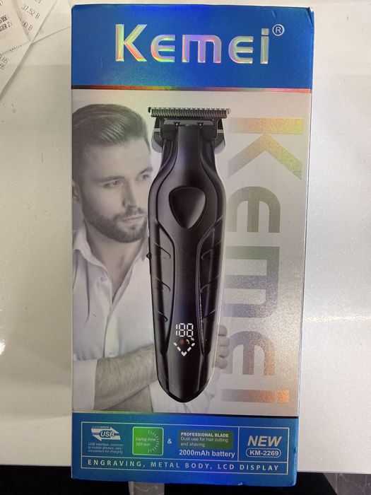 Kemei masina tuns impecabila