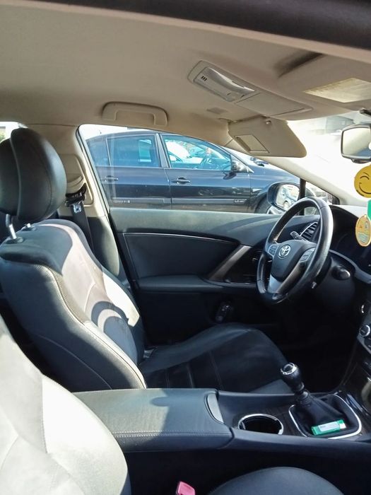 Toyota Avensis primul proprietar in Romania