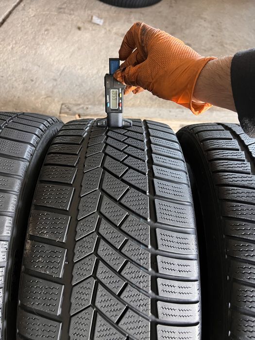 4 anvelope iarna 225/40/18 , continental , runflat , 7.5 mm