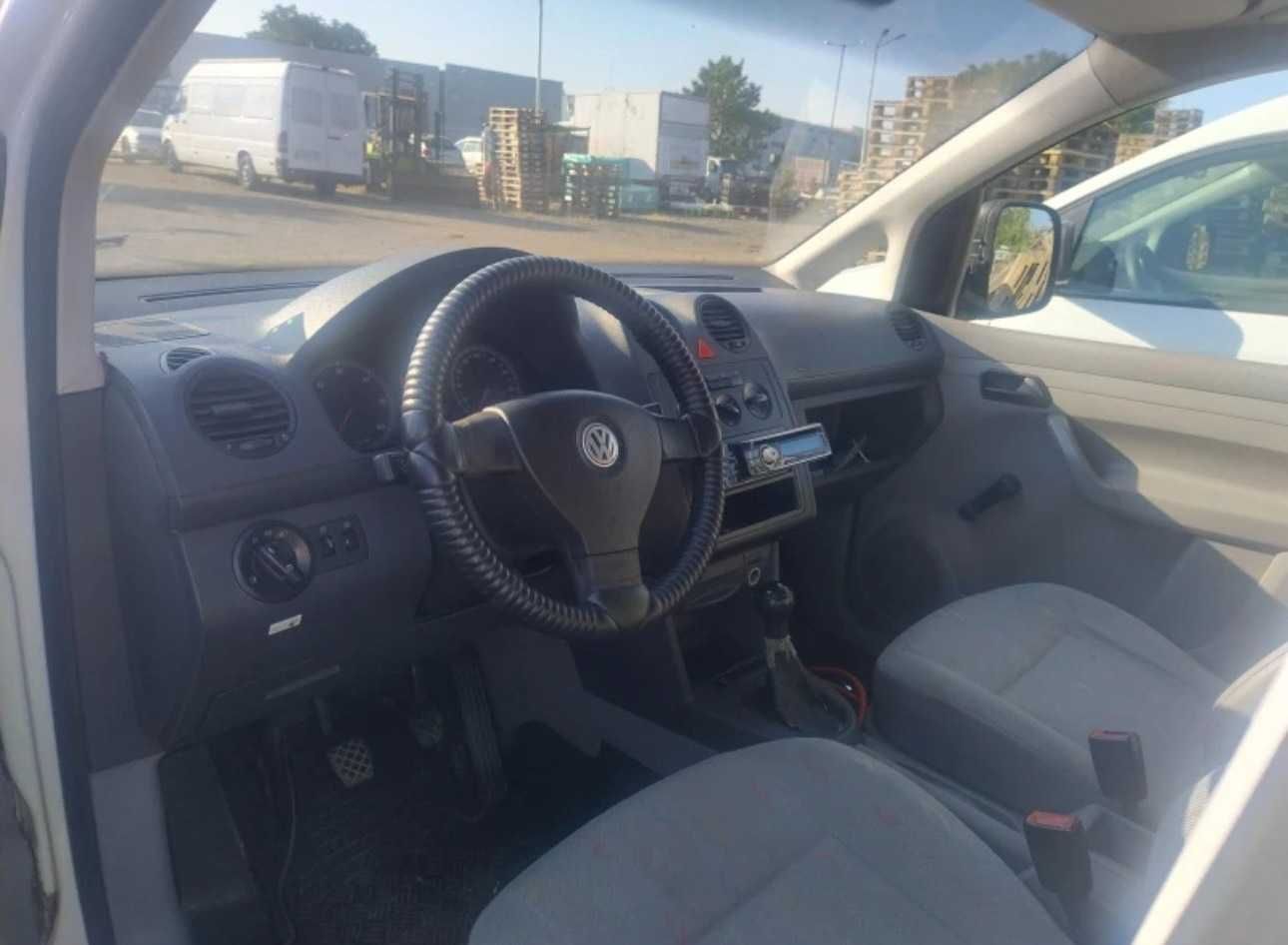 Под наем Volkswagen Caddy – 80 лв/ден + Превоз на товари