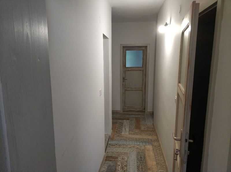 Дава се под наем Двустаен апартамент в Бургас, Лазур - 76 кв.м за 280.5 € - Снимка #2