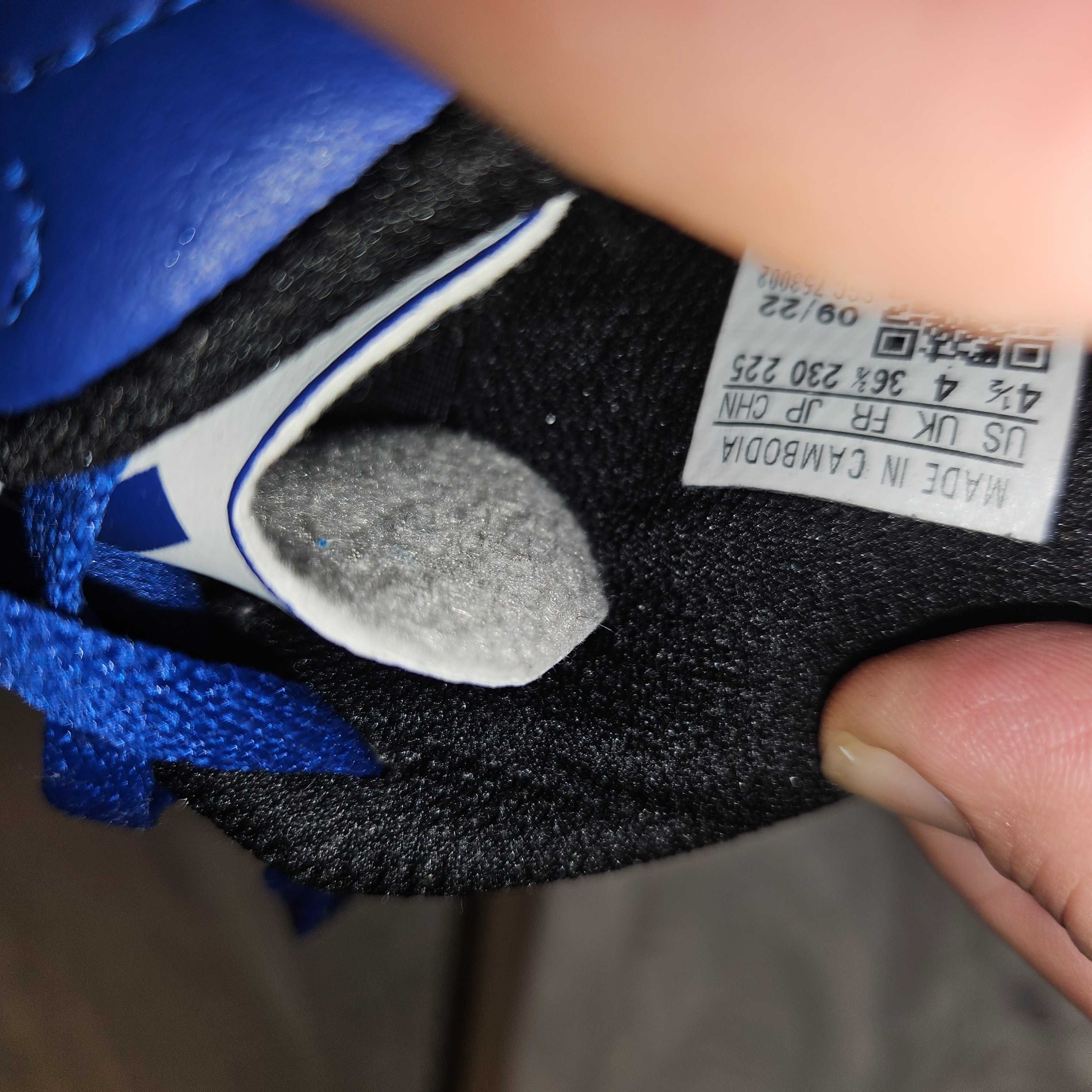 Детдки Бутонки Adidas