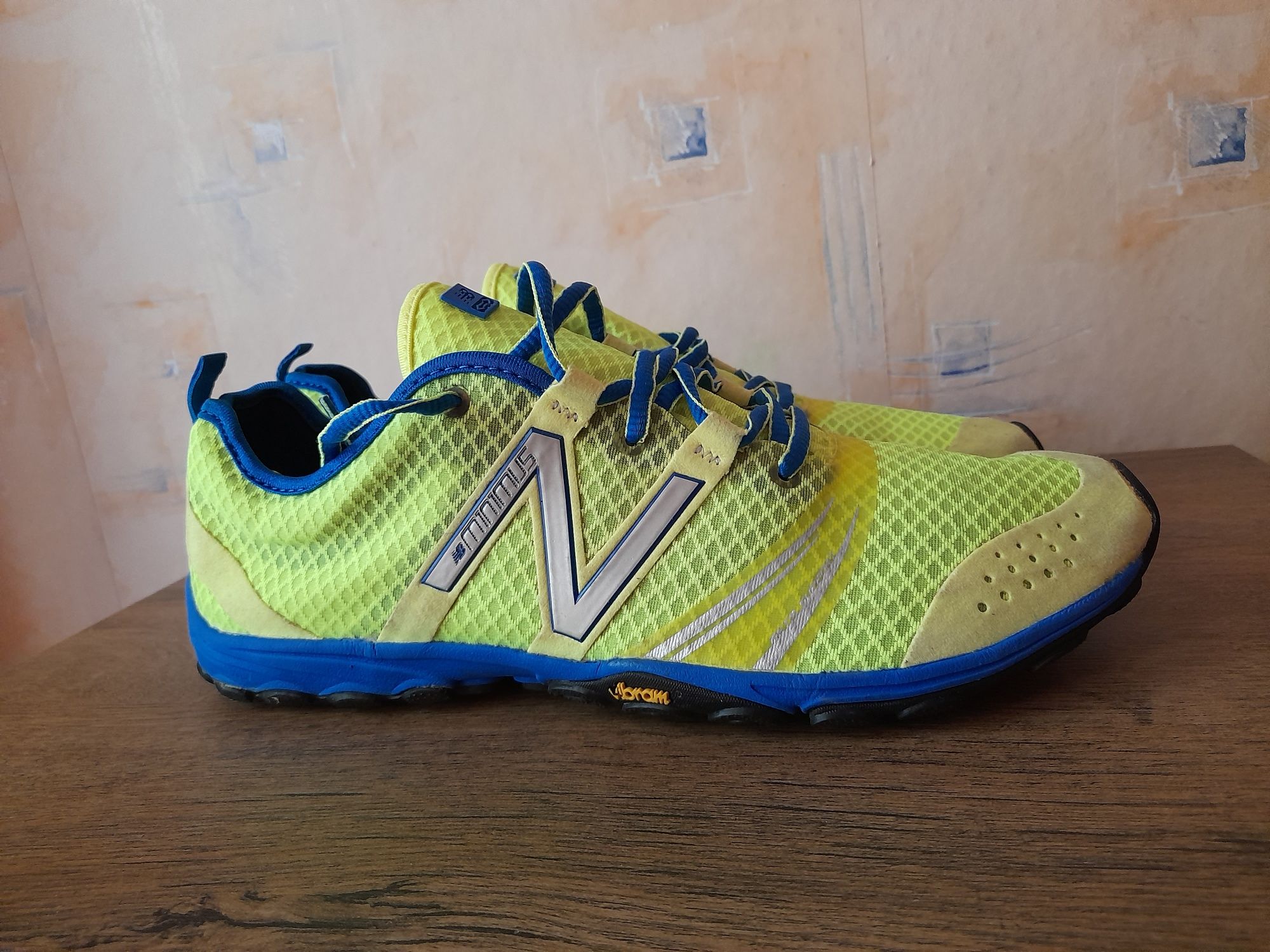 New balance маратонки 44 номер.