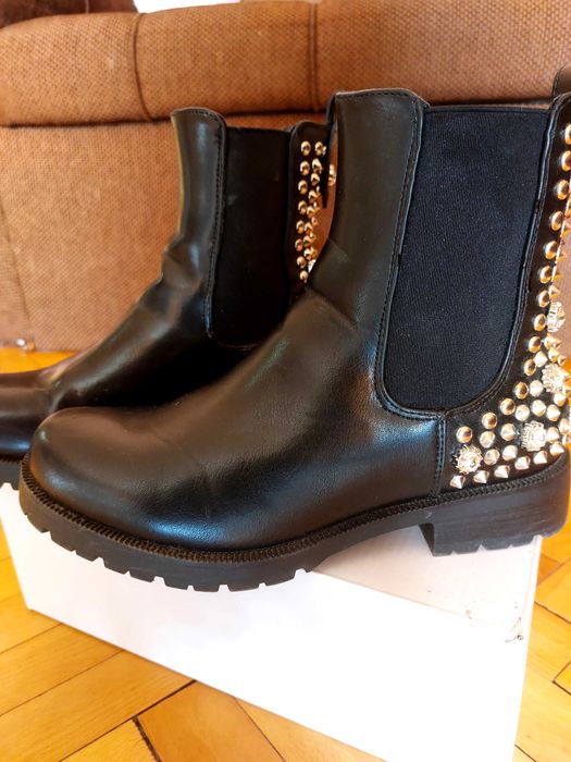 Спортно-елегантни Боти 37 номер