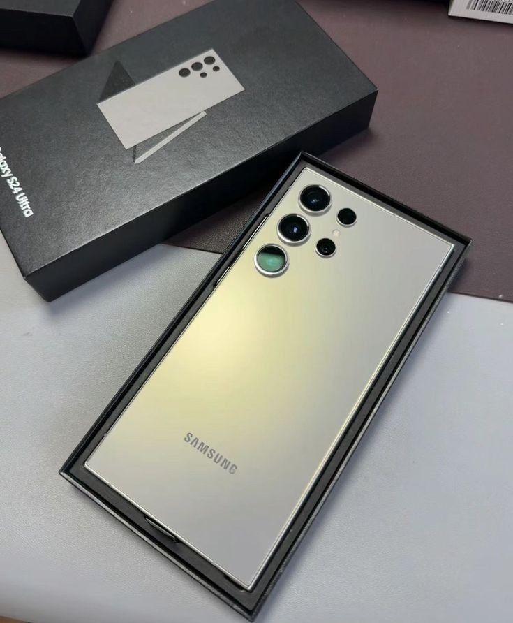S24 ultra 12/256 gb