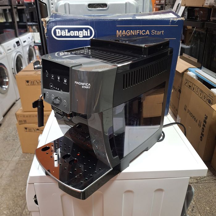 Кафе автомат Делонги Магнифика Старт внос от Германия гаранция 6 месец