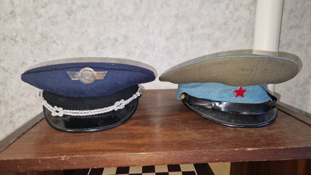 Фуражки, стари, използвани