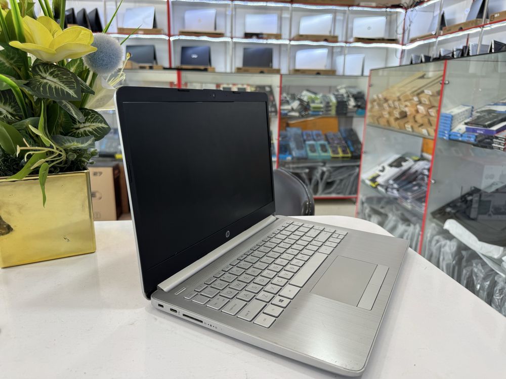 hp ofis ishlari uchun zor holatdagi 8/256 ssdlik qotmasdan ishlaydigan