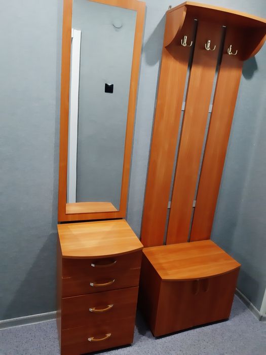 Продам прихожку.