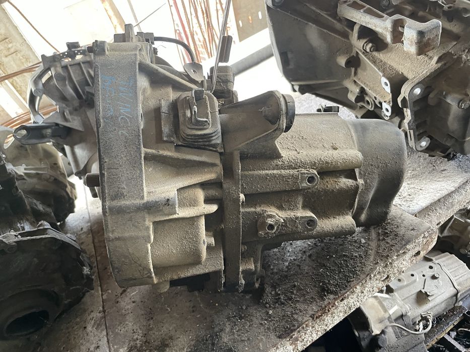 Скоростна кутия за рено туинго /renault  twingo 1.2i