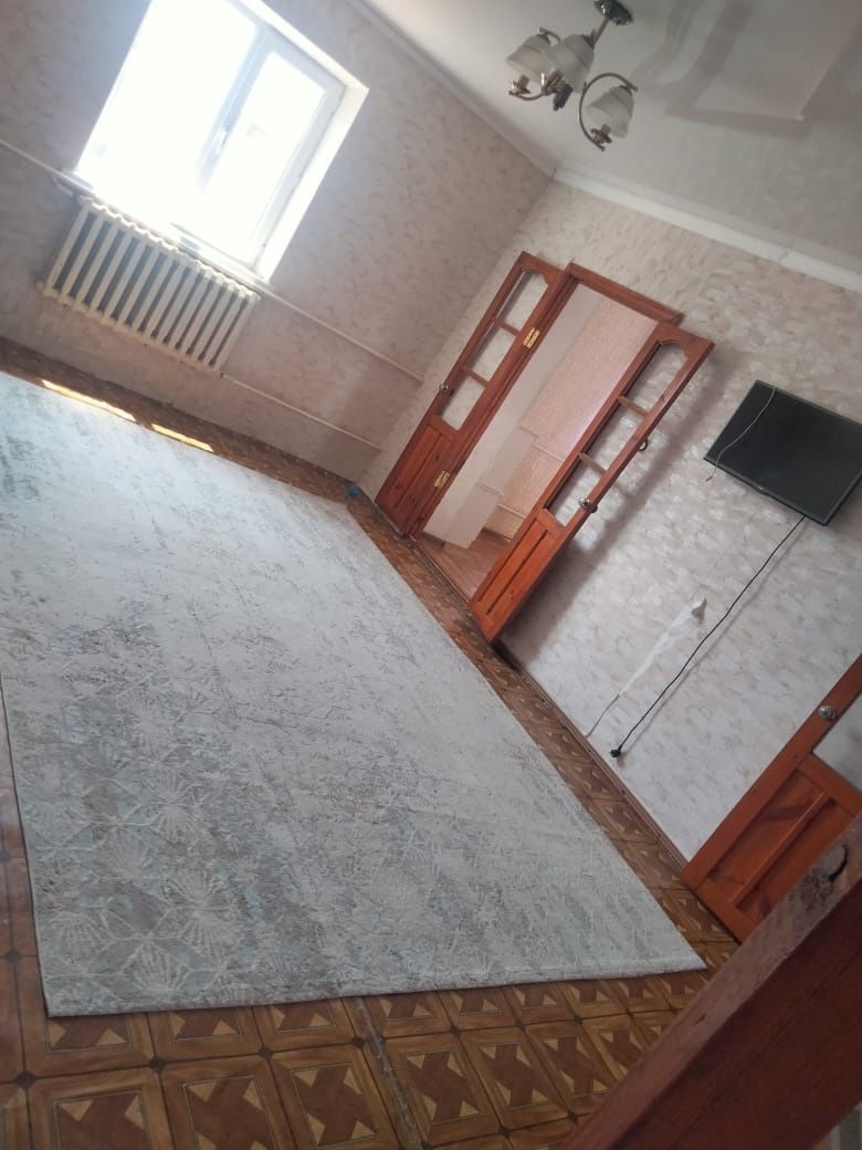 Дом продаётся срочно район Кирова