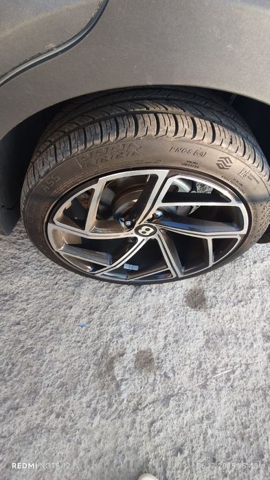 Diska balőn sotiladi 
Razmer  245/40/ R 20
Malibu 1/2 
Captiva 
BVD 
T