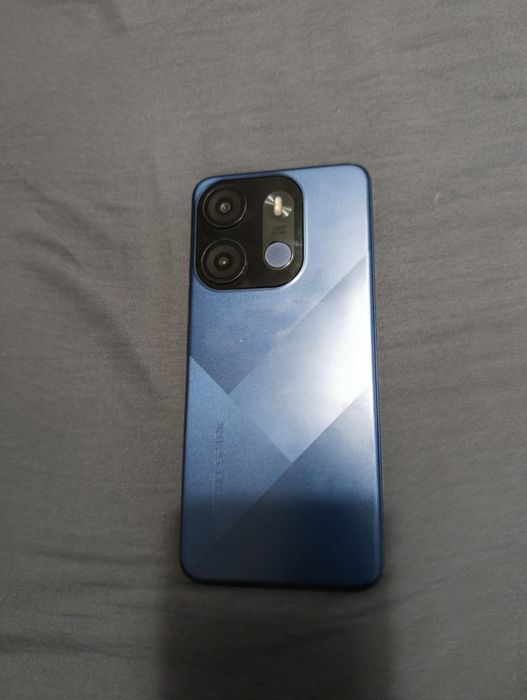 Продам телефон Tecno spark go 2023