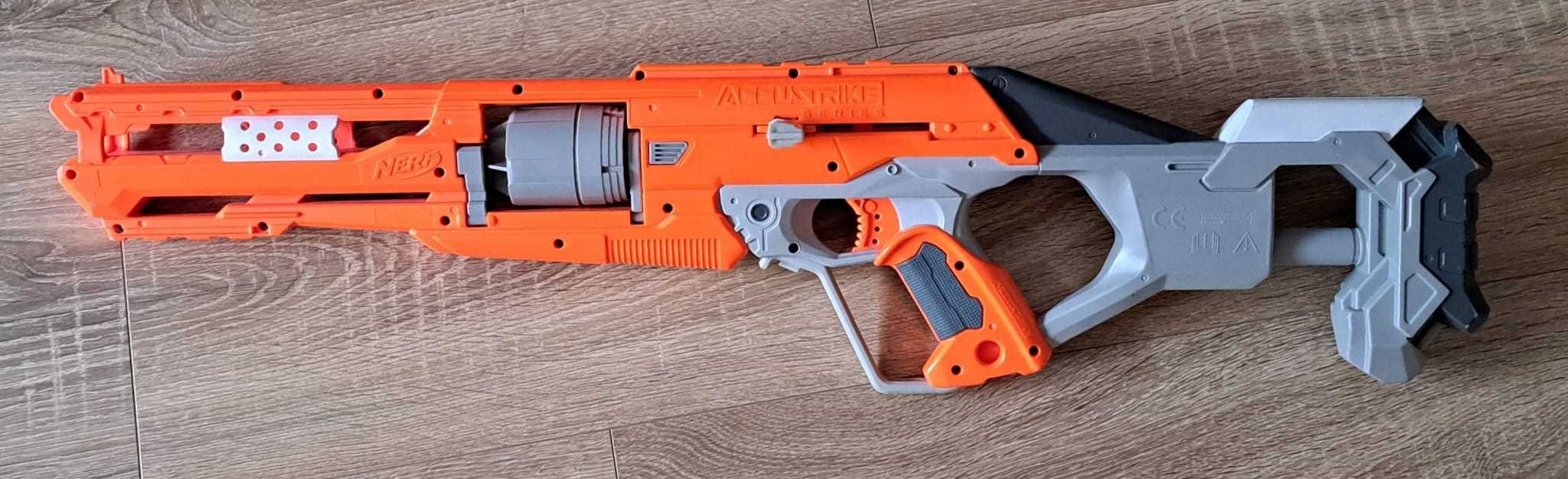 Pusca NERF seria Accustrike model ALPHAHAWK