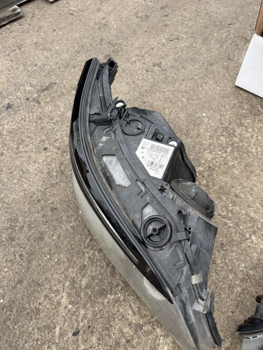 Фейс фарове БМВ Е60 завиващи (Farove bmw e60 feis)