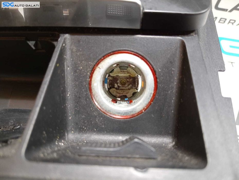 Scrumiera cu Bricheta Bord Audi Q5 2009 - 2017 Cod 8K0857951 8K0857965 [M6487]