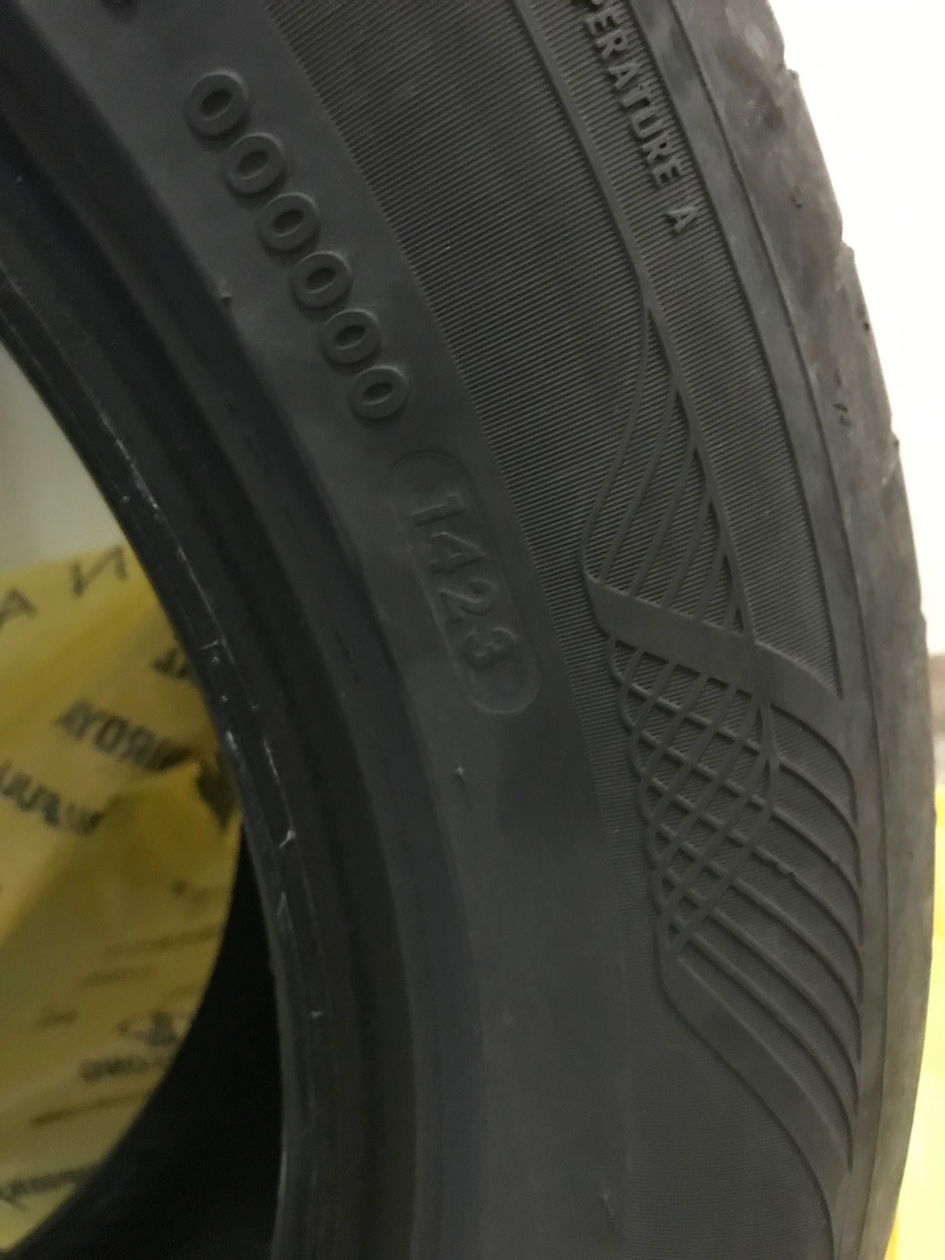 2 бр. 225 55 17 Vredestein Ultrac Satin летни