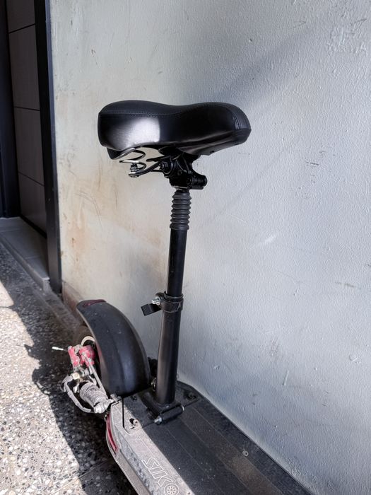 Продавам тротинетка Sikon със седалка 35км - 700лв