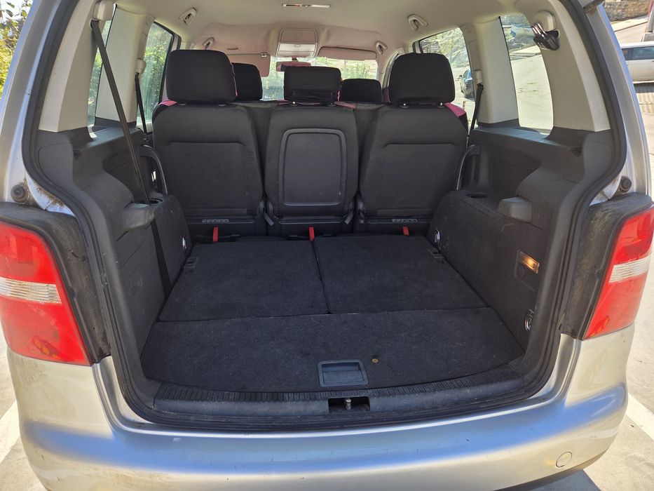 Vw Touran 7 местен