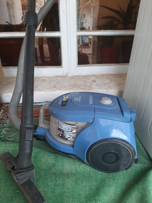 Продаётся  стиральная машинка и пилисос