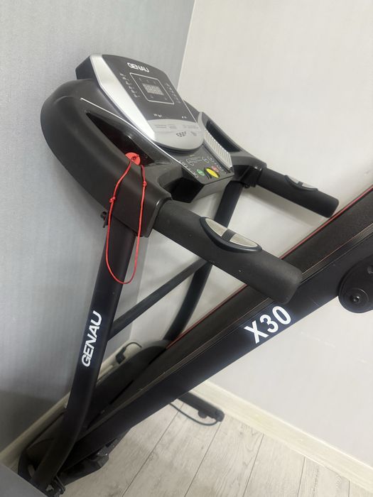 Беговая дорожка,в отличном состояний квартирная