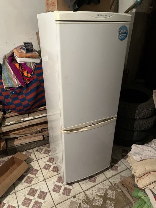 Город Шымкеннт Холодильник