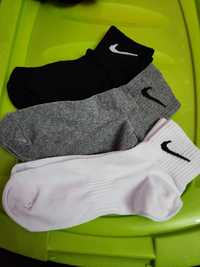 Оригинални Nike чорапи 4 чифта 10 лв