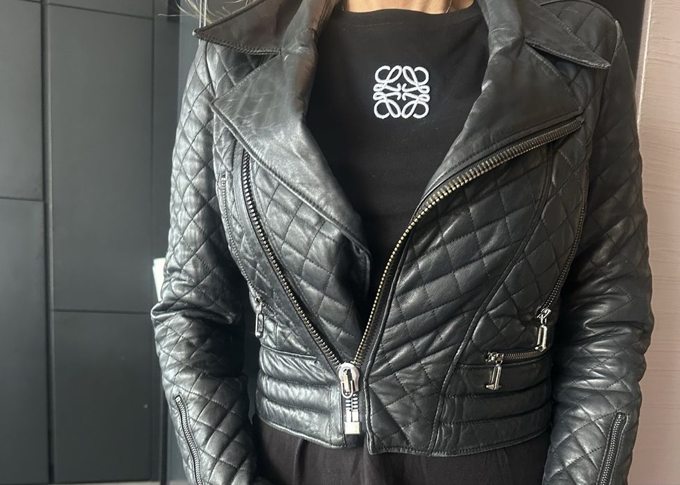 Продавам дамско кожено яке,естествена кожа