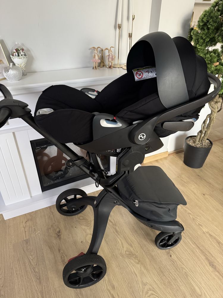 Stokke Xplory rich black и кош за новородено на Cybex cloud Z