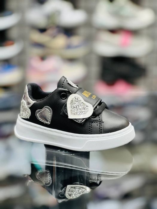 Adidasi și ghete copii