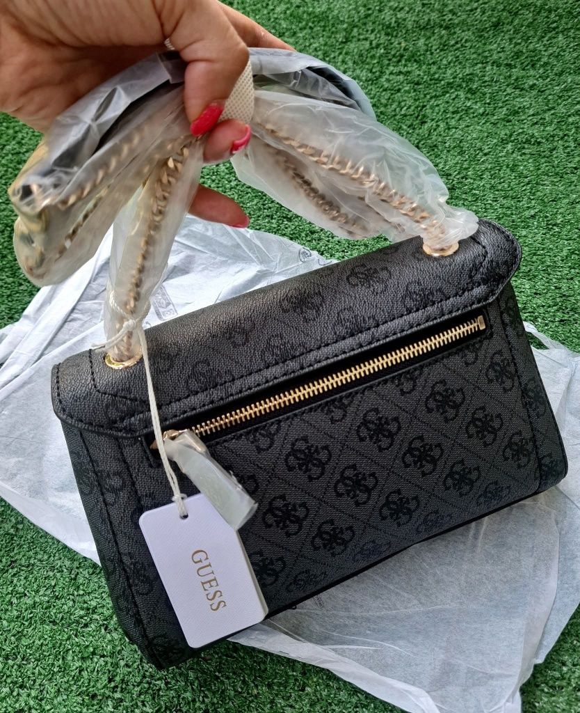 НОВА Дамска Чанта Guess