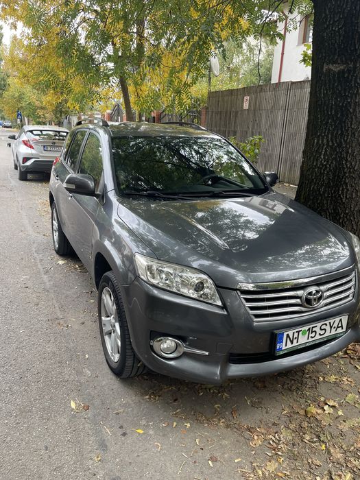 De vanzare TOYOTA RAV 4 din 2010 4x4.,