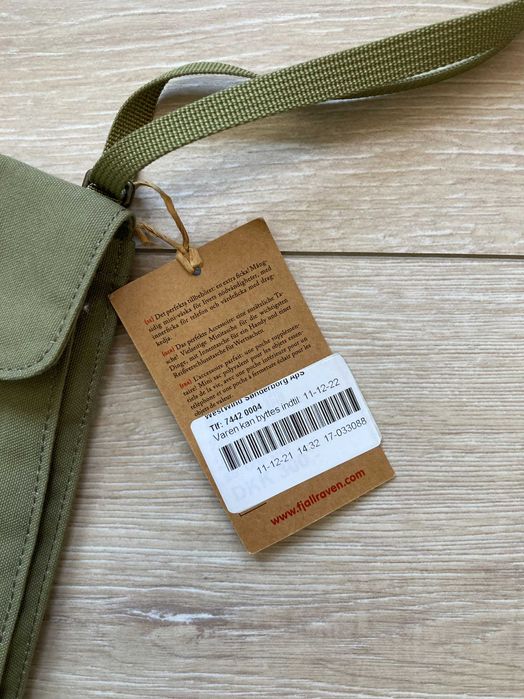 НОВО Fjall Raven FjallRaven Pocket Shoulder bag чанта портмоне раница